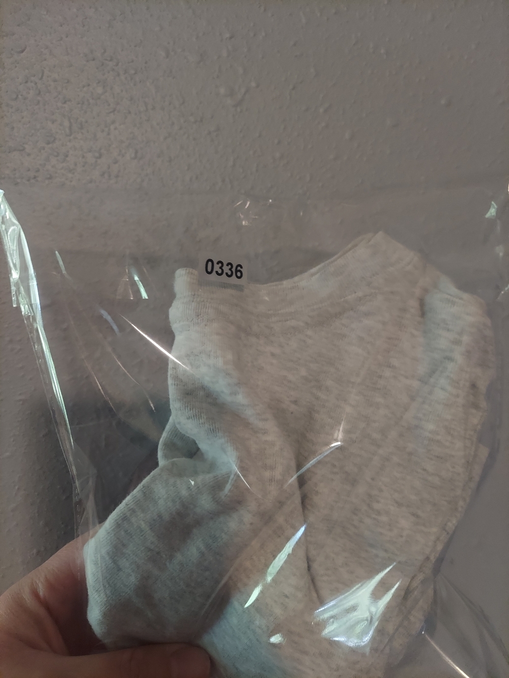 Hollister Co. Soft Heather Grey Fitted Short Sleeve T-Shirt XS - Picture 8 of 8